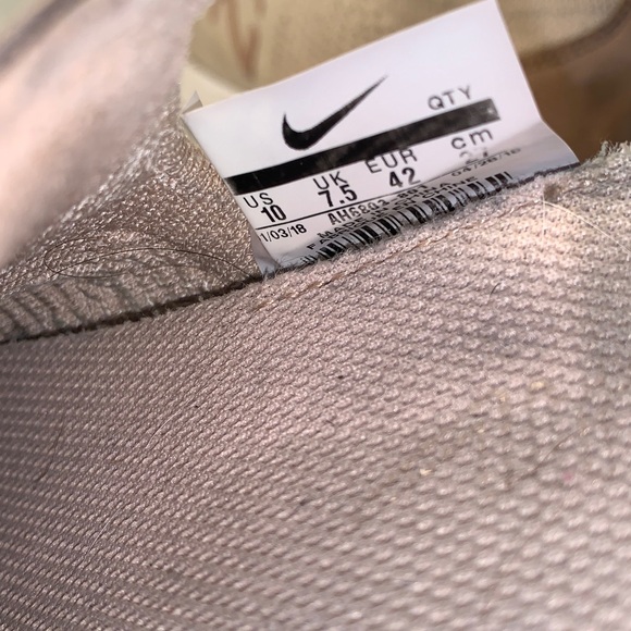 Women’s Nike Air Max 270 Flyknit ‘Guava’ Dust Pink Running Shoes - Picture 6 of 6